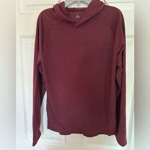 Xersion Boys quick dry hoodie. L(14-16)